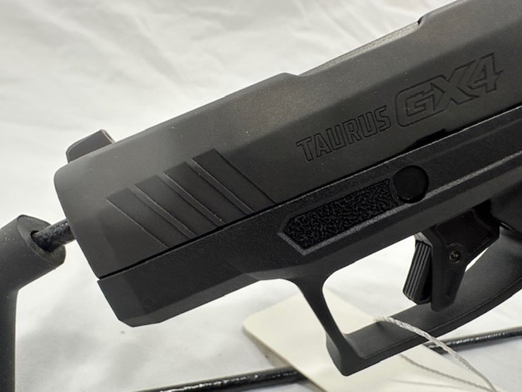 #2025-00065-•-taurus-gx4-pistol-image-15