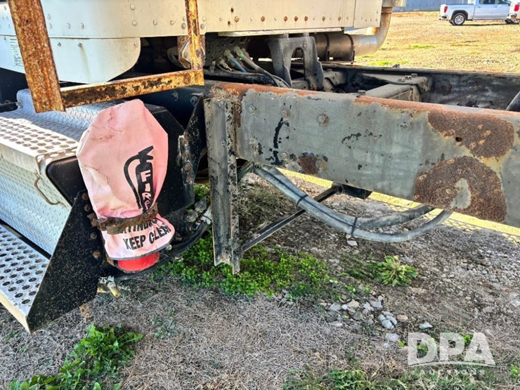 2007-kenworth-t800-image-27