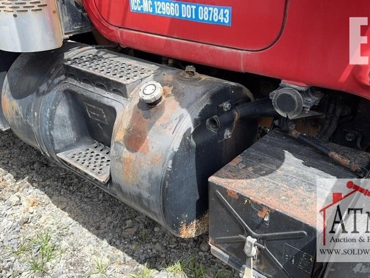 2000-mack-rd690s-image-14