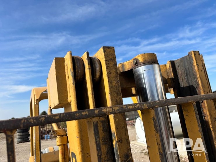 caterpillar-v40c-image-17