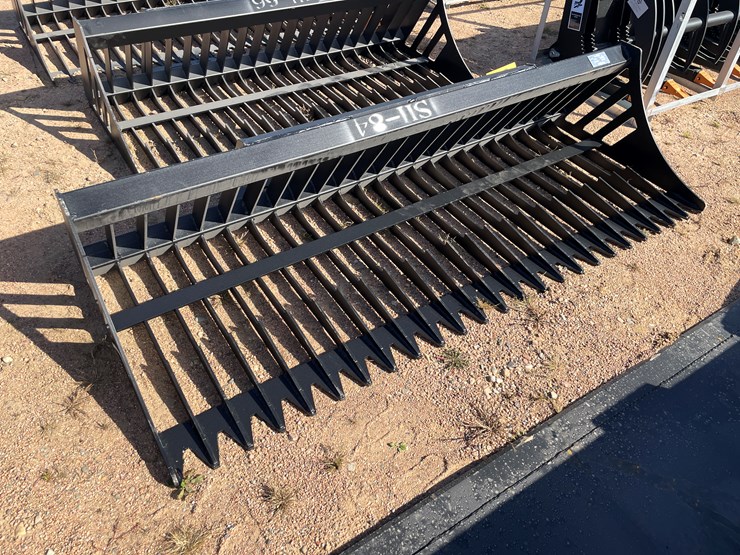 #4108-•-84"-rock-bucket-attachment-image-1