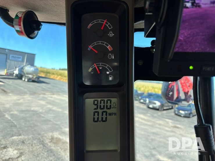 2020-case-ih-patriot-4440-image-118