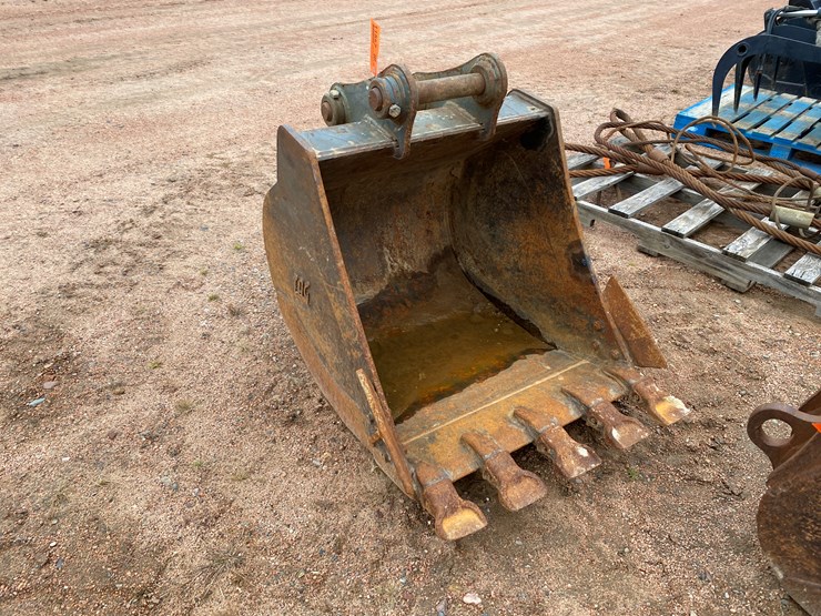 john-deere-75-image-1