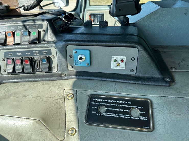 2007-pierce-dash-image-21