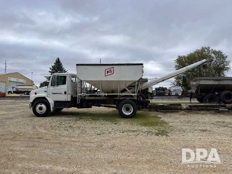 1995-freightliner-fl70-image-13