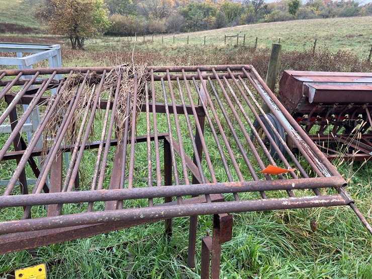 #8116-•-misc-metal-frames-image-6