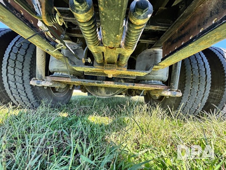 2013-kenworth-t370-image-35