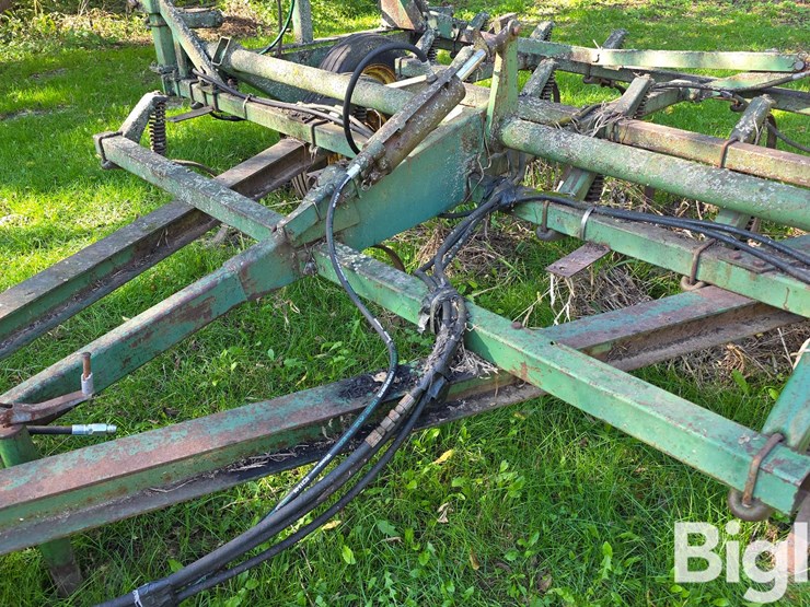 john-deere-1010-image-14