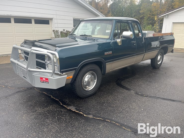 1993-dodge-ram-250-image-1