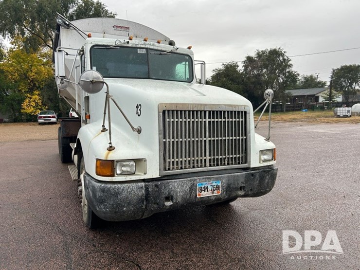 1992-international-9400-image-13