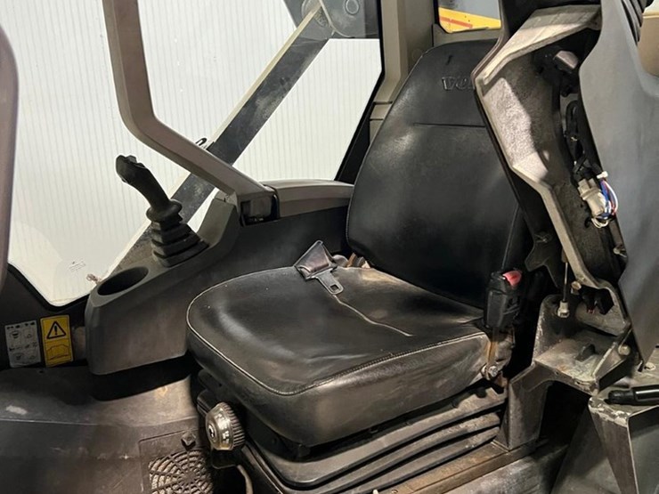 volvo-mc115c-image-17