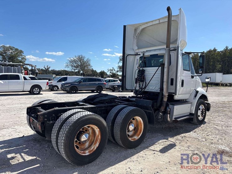 2015-international-transtar-8600-image-3