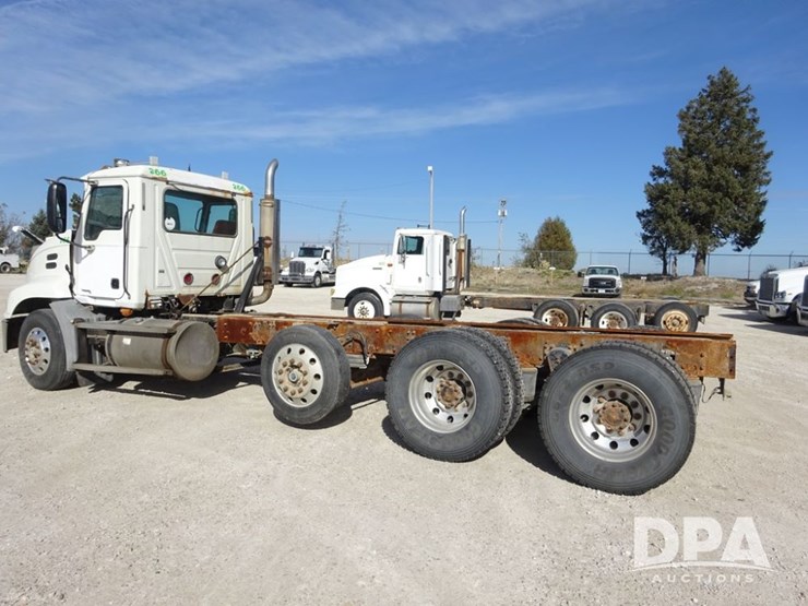 2005-mack-vision-truck-(pz13989,-unit-266)-image-30