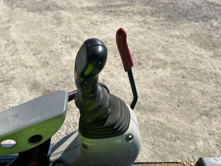 2016-deere-35g-image-13