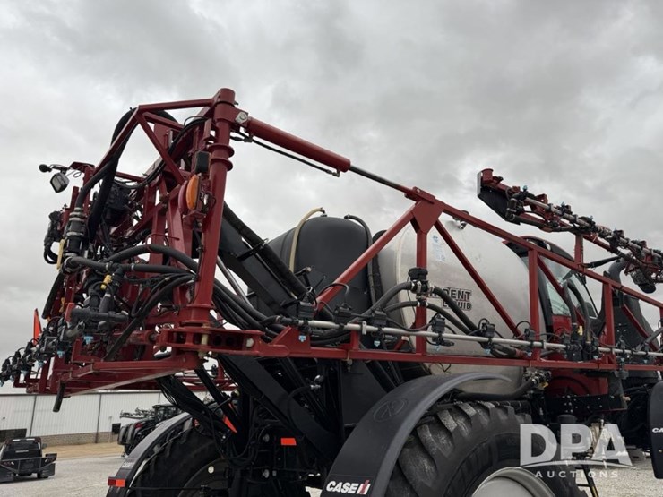2020-case-ih-trident-5550-image-22