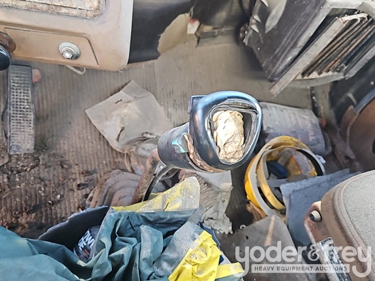 1988-ford-l8000-image-32