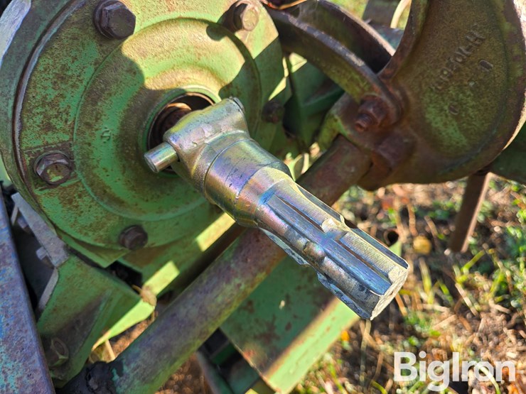 john-deere-7-image-13