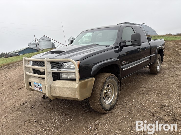 2003-chevrolet-silverado-2500-image-1