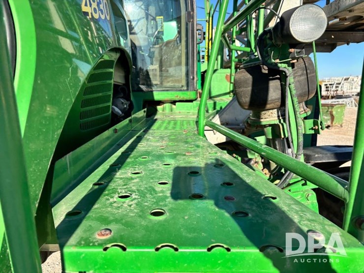 2013-john-deere-4830-image-112
