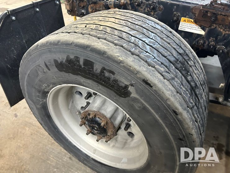 1992-international-9400-image-23