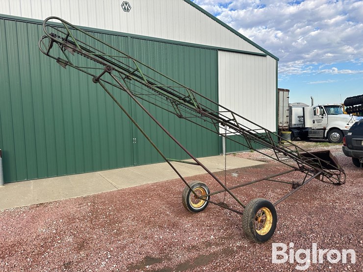 john-deere-200-image-2