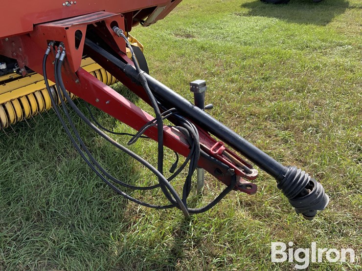 2013-new-holland-br7090-image-10