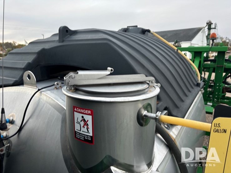 2018-john-deere-r4045-image-74