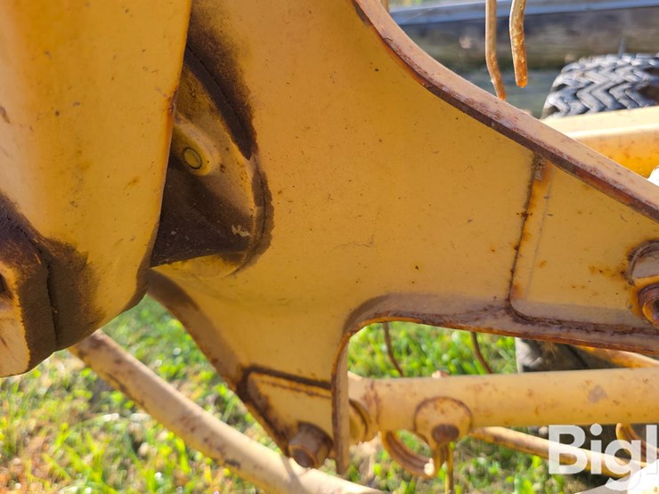 new-holland-256-image-15