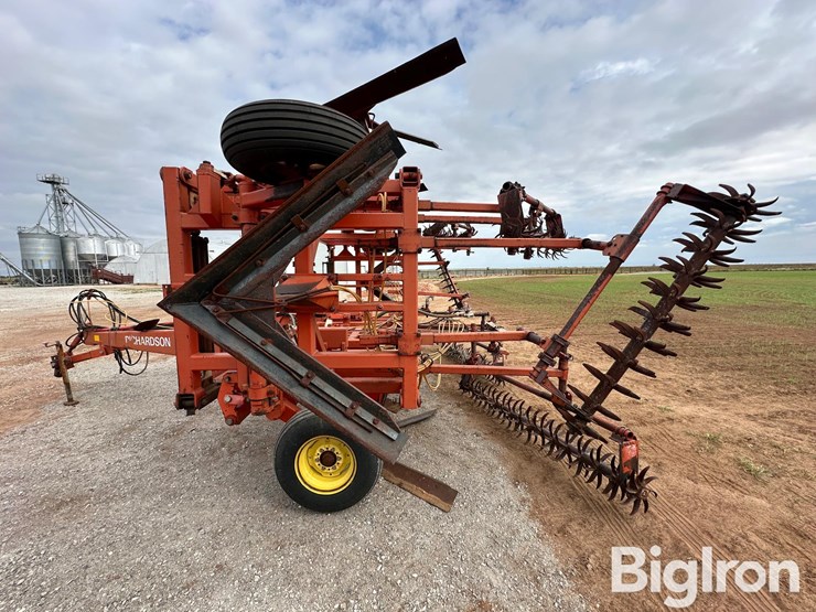 richardson-7x5-image-8