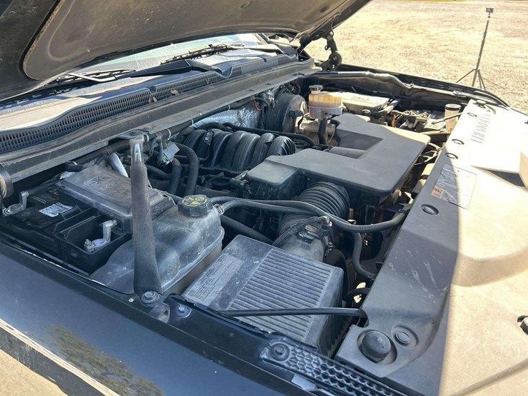 2016-chevrolet-tahoe-image-9