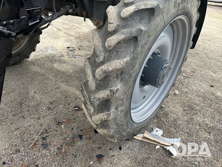 2015-ag-chem-rg1100b-image-17