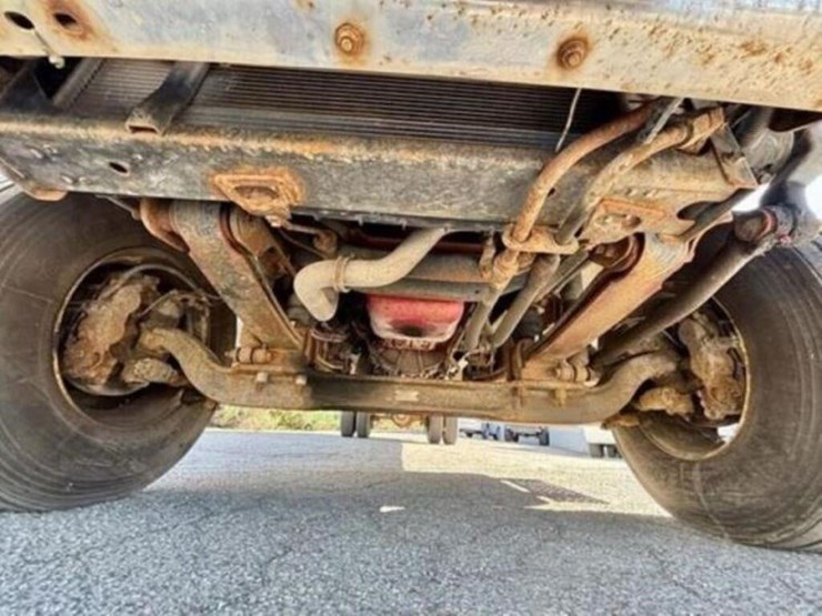 2013-ford-f750-xl-image-19