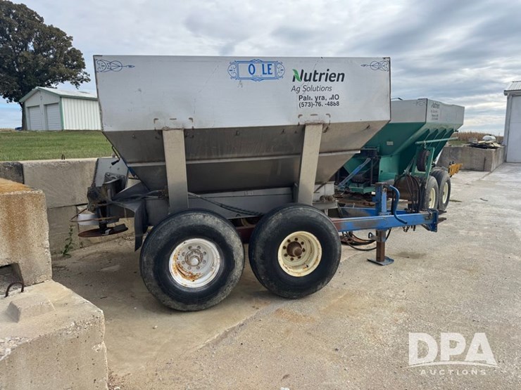 doyle-stainless-steel-dry-spreader-(np6205)-image-4