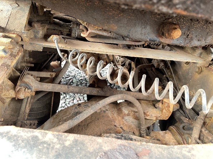 #1002-•-2021-international-semi-tractor-(has-mi-title)-image-25