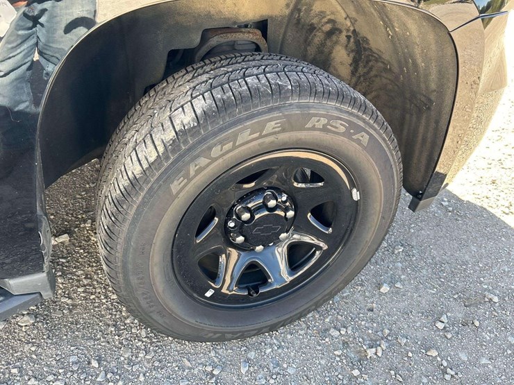 2016-chevrolet-tahoe-image-26