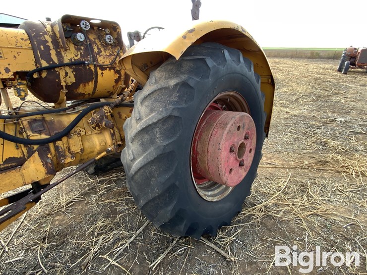 minneapolis-moline-403c-4-2wd-tractor-image-14