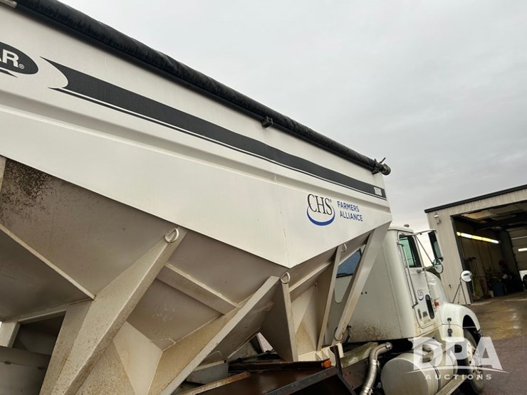 1992-international-9400-image-45