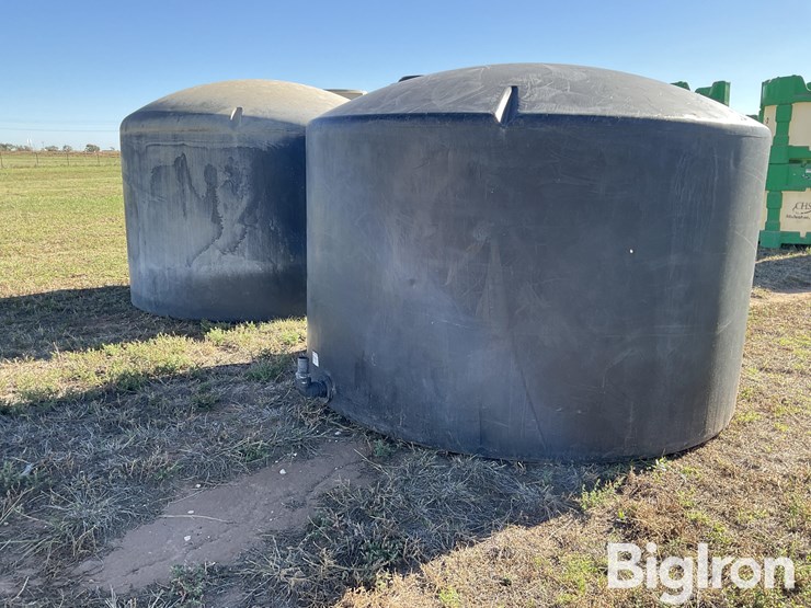 1550-gallon-liquid-fertilizer-poly-tanks-image-3