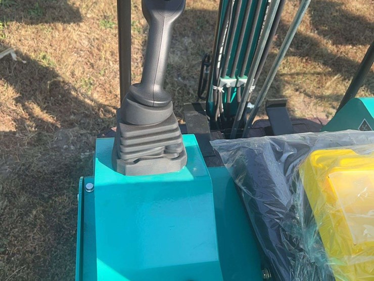 mini-excavator-h15r-image-18