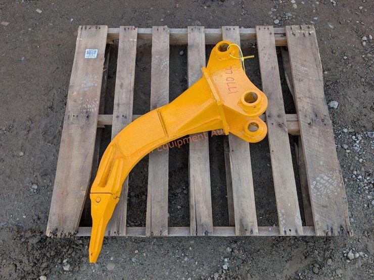 future-cat-305-excavator-ripper-image-3