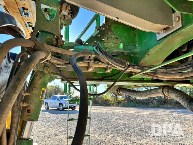 2013-john-deere-4830-image-40