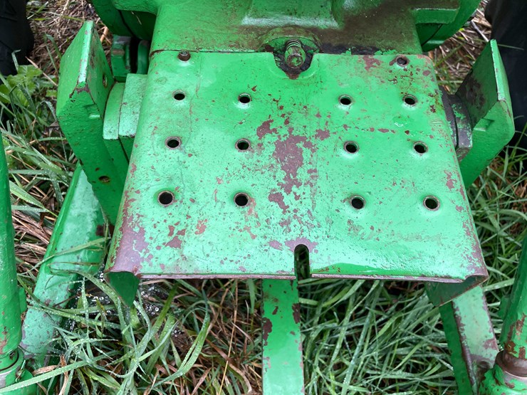 john-deere-3010-image-13