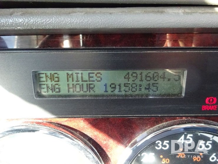 2018-freightliner-coronado-day-cab-glider-truck-(pz13996,-unit-773)-image-103