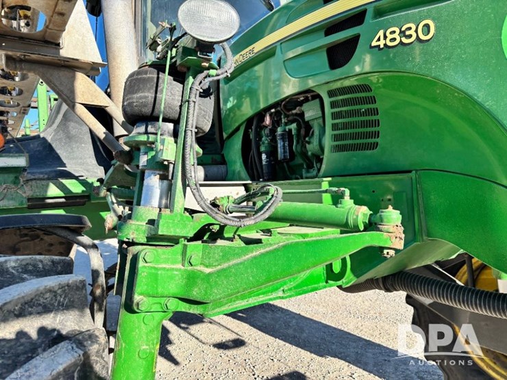 2013-john-deere-4830-image-68