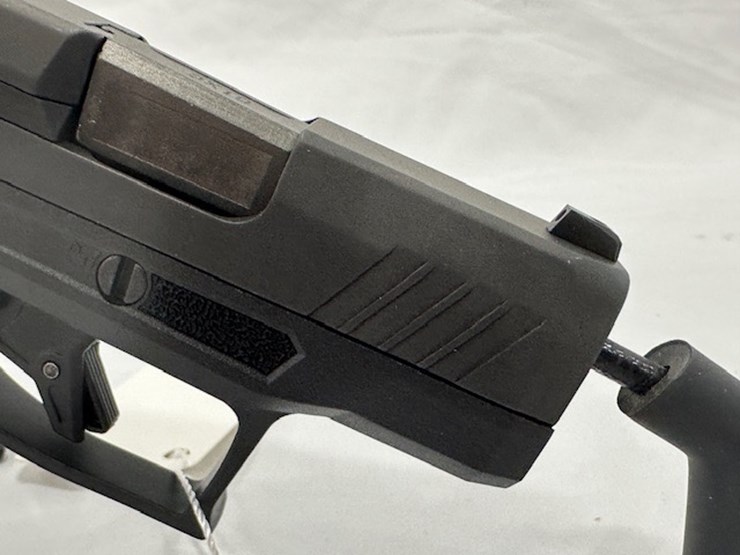 #2025-00065-•-taurus-gx4-pistol-image-21