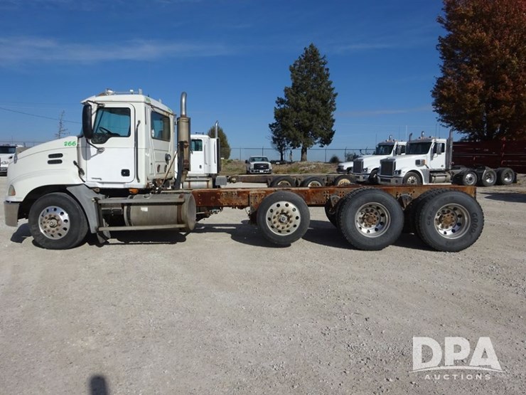 2005-mack-vision-truck-(pz13989,-unit-266)-image-33