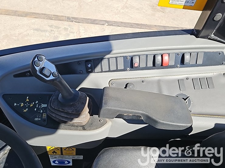 2023-jcb-407-image-24