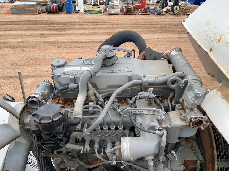 2010-unknown-trailer-image-12