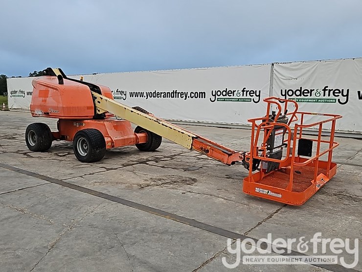 2017-jlg-400s-image-7