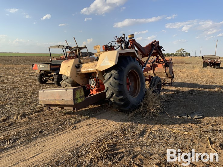 case-1032-2wd-tractor-image-5